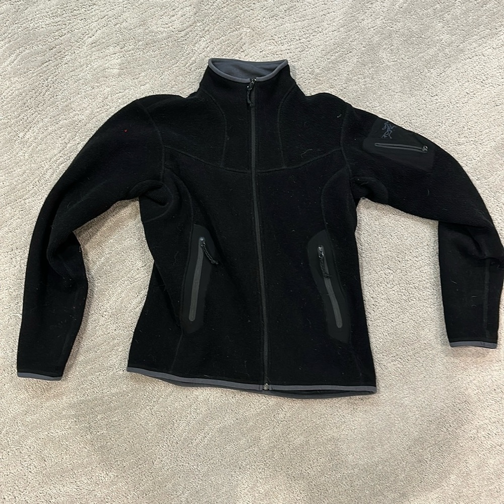 Arc’Teryx Black Fleece Zip Up